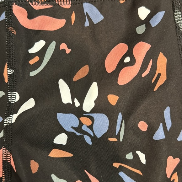 Fun Pattern Leggings - Picture 2 of 3